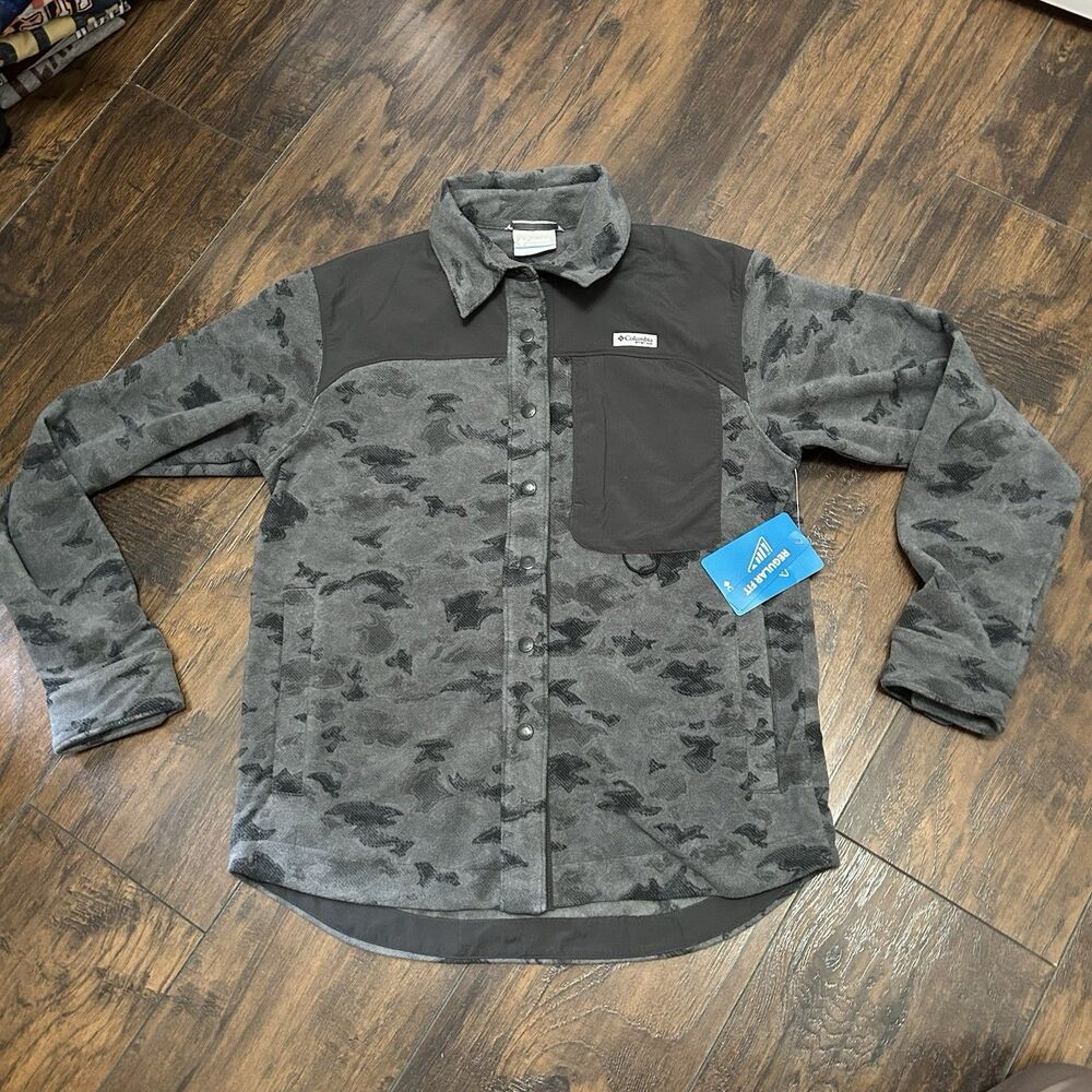 Columbia women's Gray Camo Snap-Front Fleece Jacket